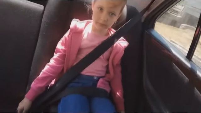 Встроенные детские кресла в Mercedes-Benz W210 смотреть онлайн