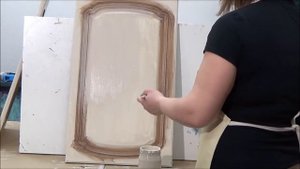 Перекраска кухни: как красиво состарить фасад