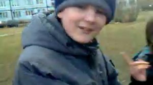 Не качайтесь на качелях!!!Очень ОПАСНО!!!