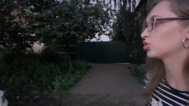 Катаемся на машине ?папа на велике ?Арина на самокате ?заехали в магазин, купить что-то вкусное ? смотреть онлайн