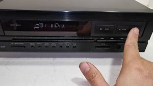 1990's DENON DCD-660 PCM Audio Technology CD Player (Made in Japan)