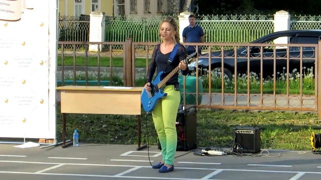 Ксения Сыроватская - Останусь (cover) смотреть онлайн