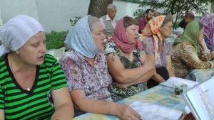 Песня о Богородице в исполнении луганских паломников. 2015 г.