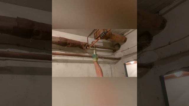 Выполнили внутреннюю разводку по зданию, канализации и водоснабжения !