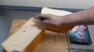 режем российский сыр вес головы 6600