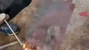 Как поднять Контейнер с домкратом.