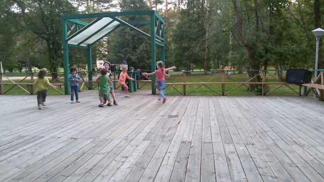 Дети на дискотеке смотреть онлайн