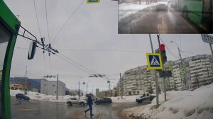 Вождение по городу, отрабатываем поворот налево, подъем в горку(эстакада в городе) поворот направо