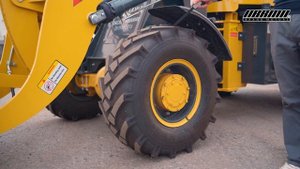 Фронтальный погрузчик Worker ZL20