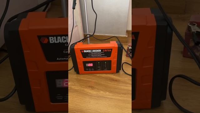 Scooter battery charging at home using Black & Decker smart charger