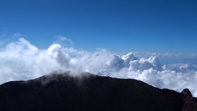 Вулкан Агунг - нестандартное восхождение / Agung volcano - untrodden route смотреть онлайн