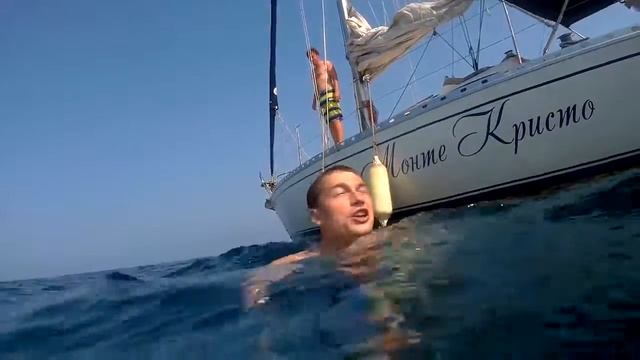 Posh shooting under water! Black Sea смотреть онлайн