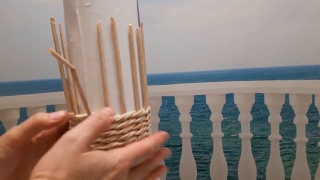 Ваза из газетных трубочек смотреть онлайн