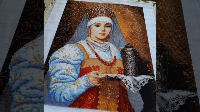 Готовая работа Боярышня с подносом от ЗР