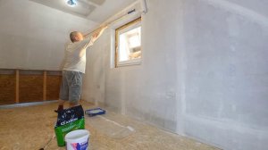🍀 Смешал грунтовку со шпаклёвкой и покрасил стены. | Строю САМ