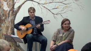 За печкою поет сверчок