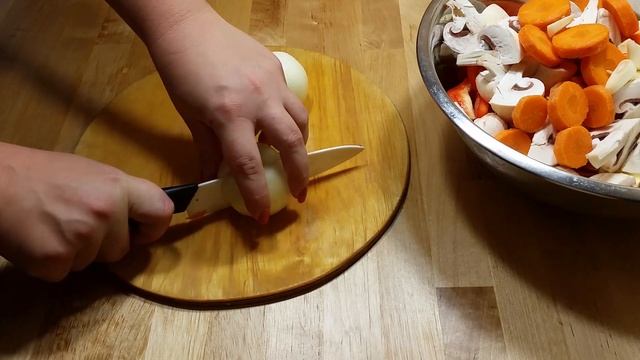 ЗАПЕЧЕННЫЕ ОВОЩИ. Кабачок, баклажан, помидоры с грибами в духовке - рецепт блюда из овощей.