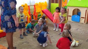 Урок "Познание и конструирование". 18.04.2017г. Младшая группа. Вторая подгруппа.