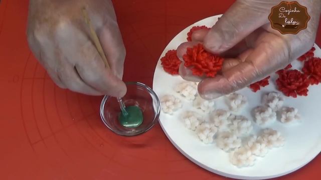 Apenas 2 ingredientes, você pode faze  esse Bombom de castanha de Caju! Receita fácil