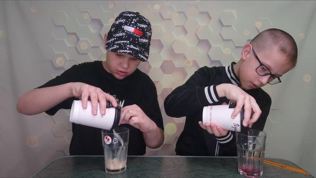 СРАЗУ 3 НОВИНКИ ОТ ДОДО ПИЦЦЫ/ Пицца Чикибамбони, Кокосовый Латте, Малиновый Пунж. смотреть онлайн