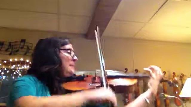 Viola: Mozart Minuet in D смотреть онлайн