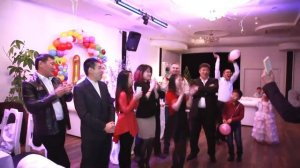 Ведущий на годик асянди хангаби.