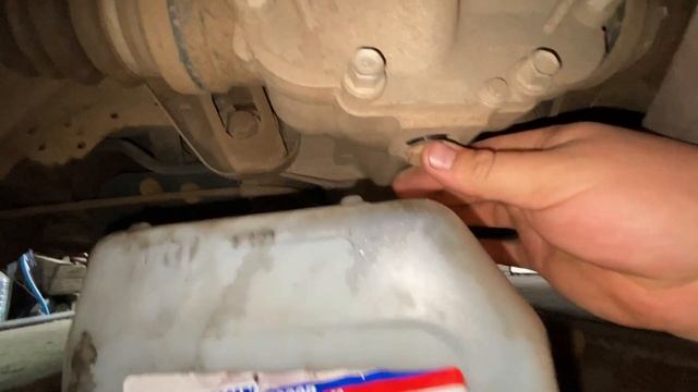 ssangyong actyon 2011г дзель пробег 134тыс. Замена масла в трансмиссии. смотреть онлайн