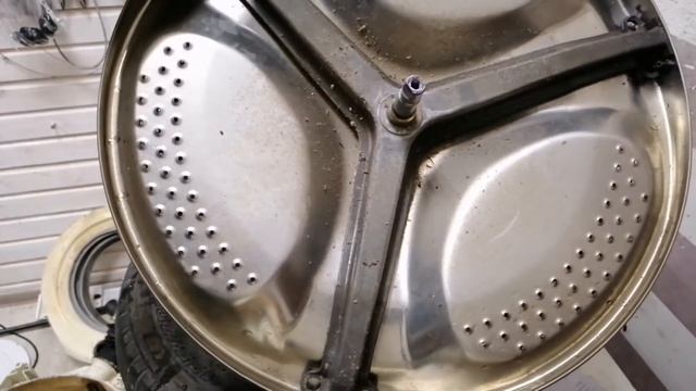 Аристон Ariston ARsf100 замена подшипников. смотреть онлайн