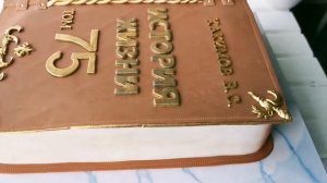 Торт книга. 3D торт. Торт на юбилей 75лет.