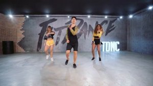 Baby One More Time - Britney Spears | FitDance Life (Coreografía) Dance Video