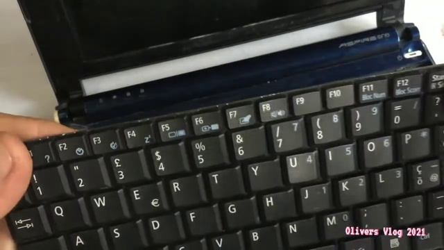 HOW TO REPLACE KEYBOARD I ACER ASPIRE ONE ZG5 I 12 YEARS OLD LAPTOP STILL WORKING 2021 смотреть онлайн