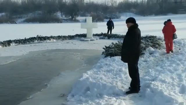 крещенские купания,в Харцызске 2021 смотреть онлайн