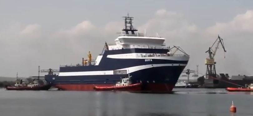 Спущено на воду головное кабельное судно океанского класса Волга проекта 15310.mp4