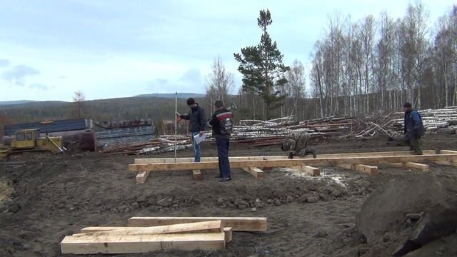 Монтаж основания для установки пилорамы смотреть онлайн