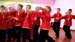 Во ку-, во кузнице.AVI