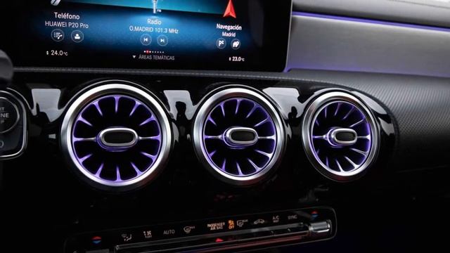 2020 Mercedes AMG A 35 4MATIC смотреть онлайн