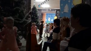 давайте мы попрыгаем, попрыгаем, попрыгаем