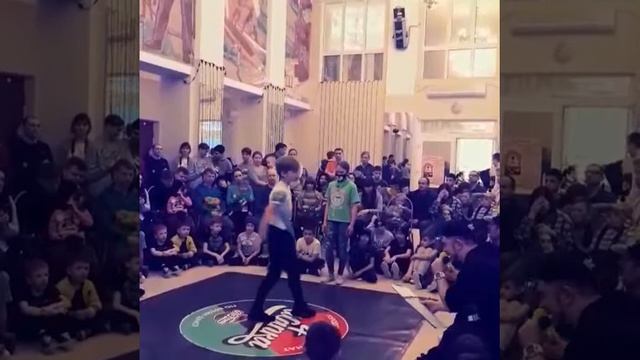 ШАПКА-4 ЧЕМПИОНАТ ПО БРЕЙК ДАНСУ в Комсомольске на Амуре смотреть онлайн