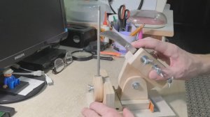 Точилка для вогнутых лезвий на клинке ножа