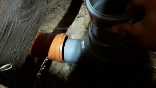 Канализация зимой своими руками, расходы только на трубы.
