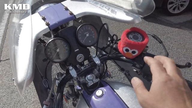 SUZUKI GS400 シルバーラメ×パープル ファンシーカスタム・アッパーカウル・クロスウィング管など カスタム仕様車のご紹介！/ カスタムネイキッド専門店 KMD YOKOHAMA BASE смотреть онлайн