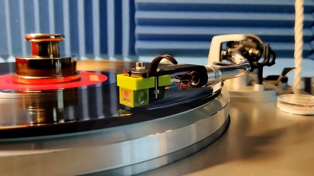 American Radio Stations - Rage 🎸 Technics SL-Q2, Nagaoka MP-150, Schiit Mani смотреть онлайн