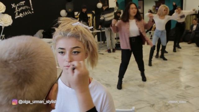 ? #Макияж моделям. #Визажист Olga_Urman. Показ уличной стильной одежды на открытии магазина.