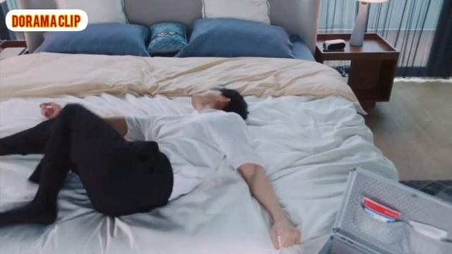 Вместо Неё испытывает Боль в (эти дни) Дорама Неожиданная Любовь 💘 💘 смотреть онлайн