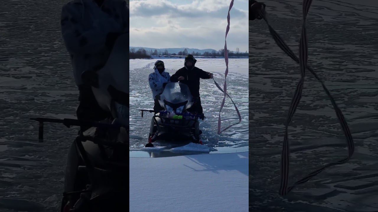 Это вам ни какой то там Титаник, рыбакам некогда тонуть  #рыбалка #снегоход  #зимняярыбалка смотреть онлайн