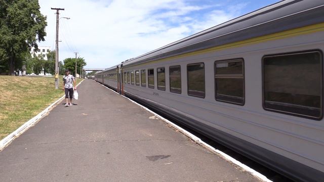 [БЧ] Дизель-поезд ДР1Б-501 на ст. Мозурь / [BCh] DR1B-501 DMU at Mozyr station смотреть онлайн