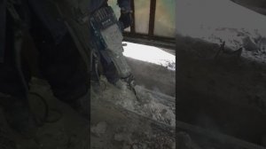 Демонтаж бетона отбойными молотками в Одессе любые демонтажные работы