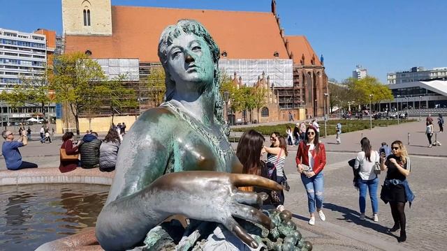 Берлин Фонтан Нептун смотреть онлайн