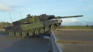 Испытание танка Leopard 2A7 (Леопард 2А7) вооруженных сил Дании (Германия)