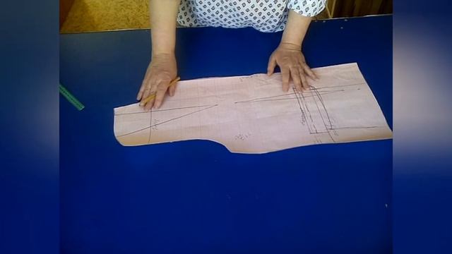 Как сшить жилет удлинённый с карманами.Готовим лекало. смотреть онлайн